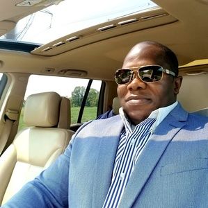 Meet your Posher, Akin